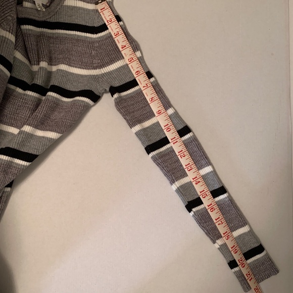 NWOT Long Sleeve Striped Bodycon Dress in Black, White & Grey- Size S - Picture 12 of 12